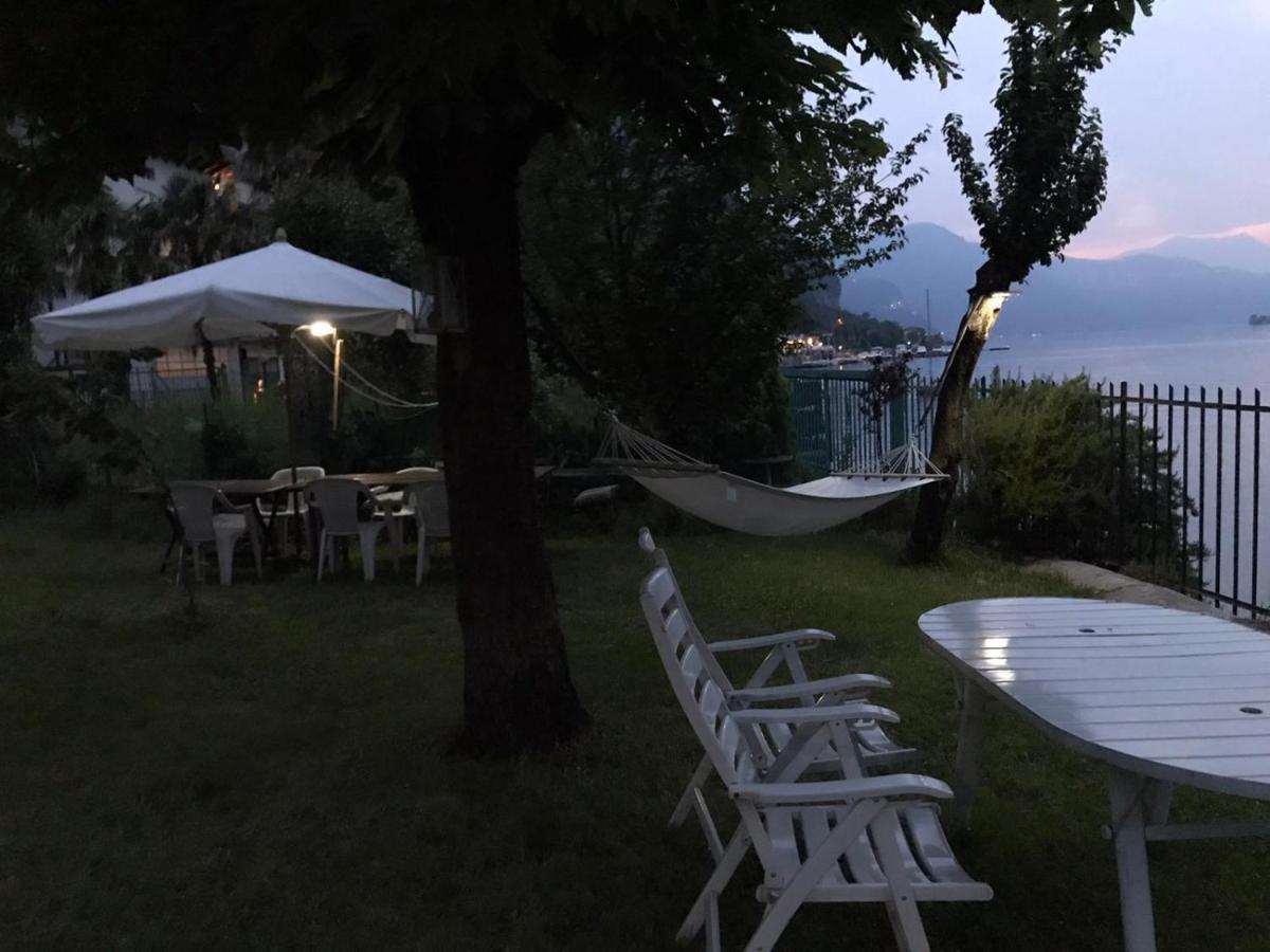 L For Lake Mandello del Lario Exterior foto